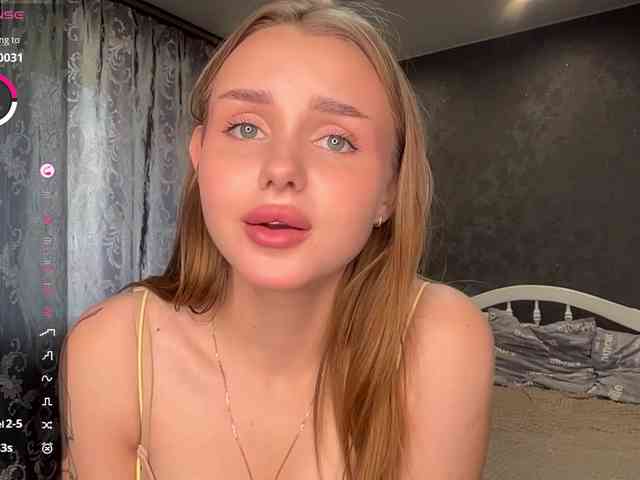 LaureGrage webcam