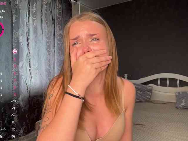 LaureGrage webcam