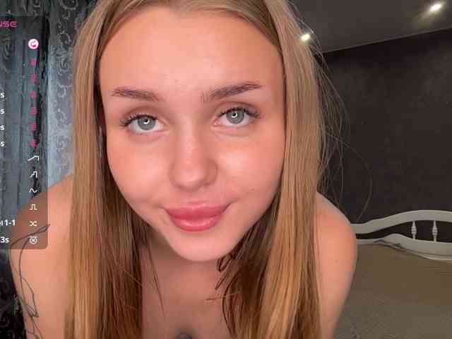 LaureGrage webcam