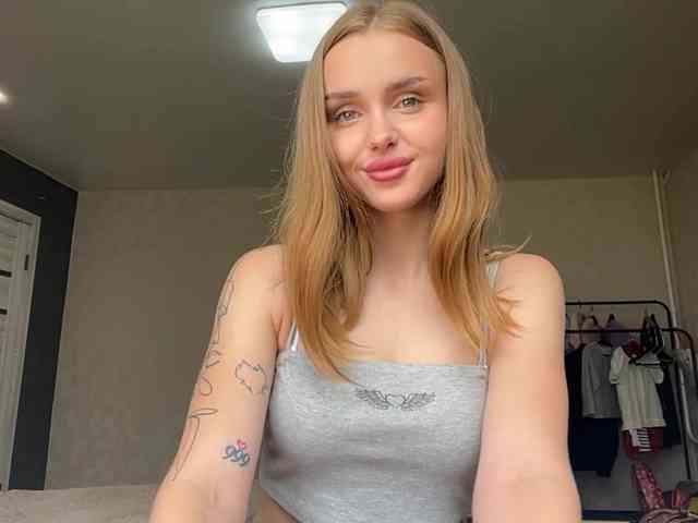 LaureGrage webcam