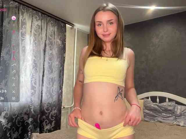 LaureGrage webcam