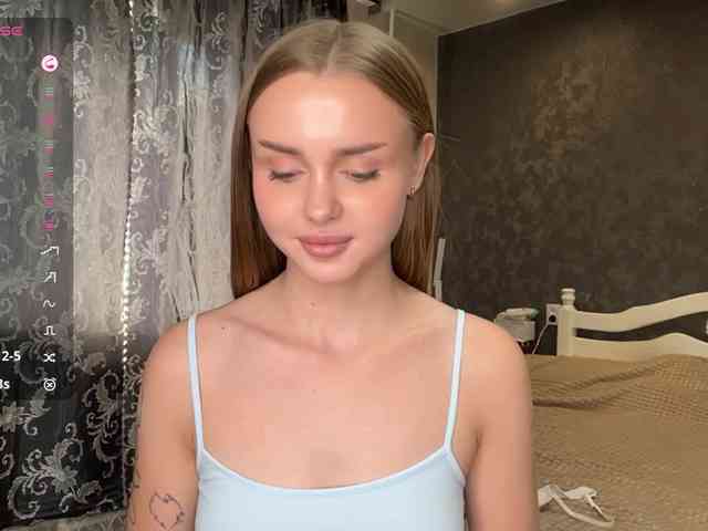 LaureGrage webcam