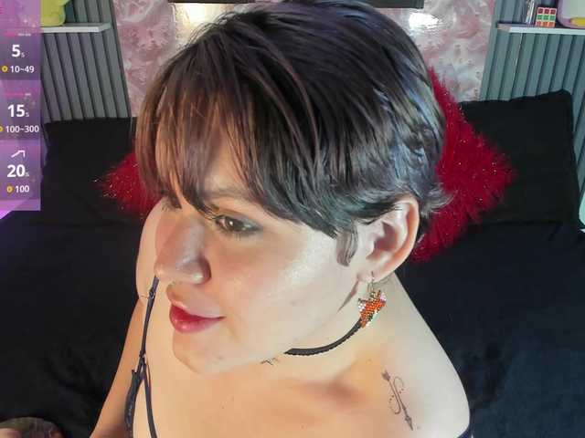 dannis-smys live cam on BongaCams