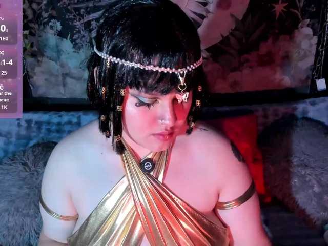 dannis-smys, live now on BongaCams