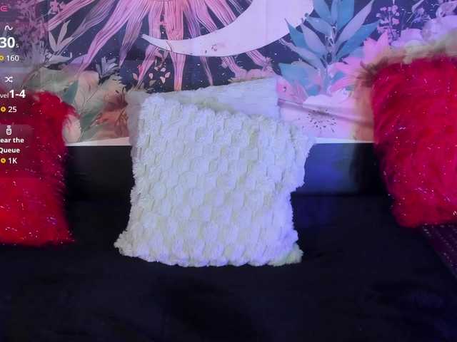 isabella-lizz live cam on BongaCams