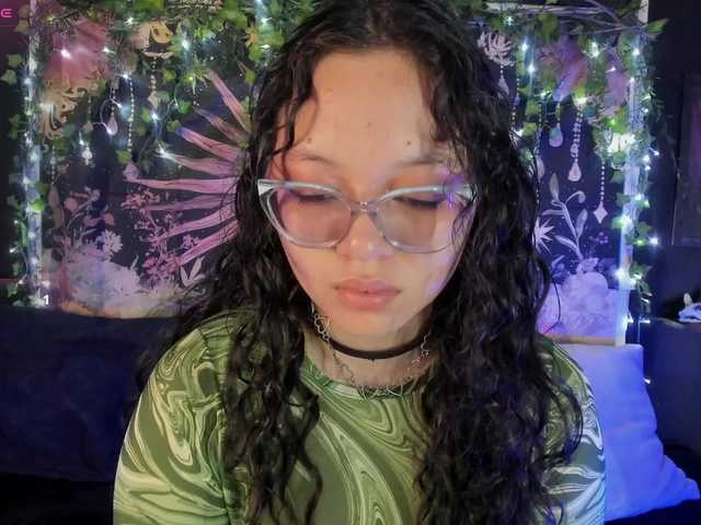 isabella-lizz live cam on BongaCams