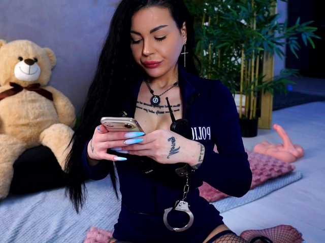 NaomyFlame live cam on BongaCams