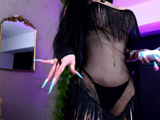 NaomyFlame live cam on BongaCams