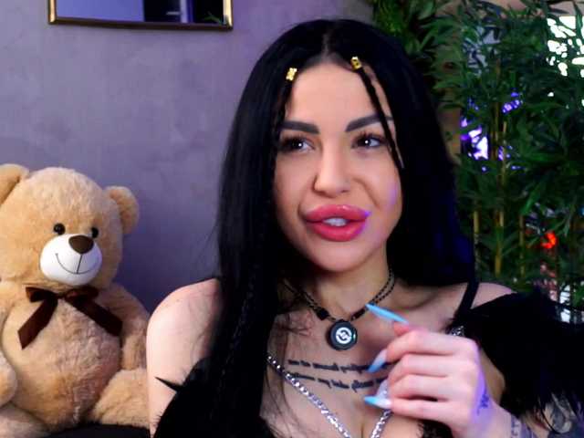NaomyFlame