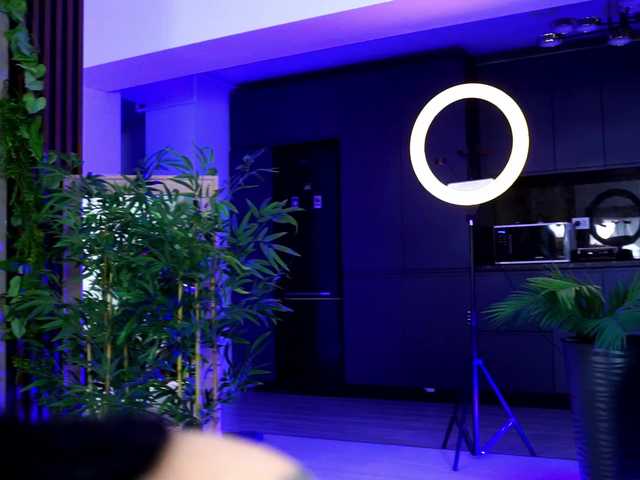 NaomyFlame live cam on BongaCams