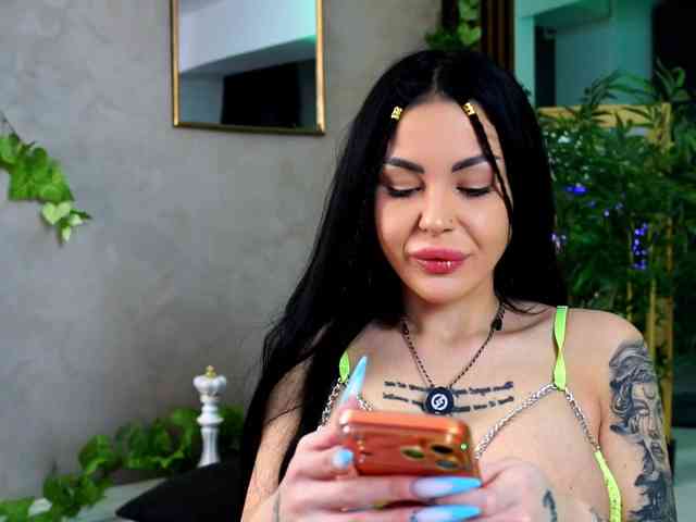 NaomyFlame