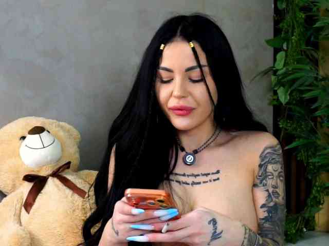 NaomyFlame