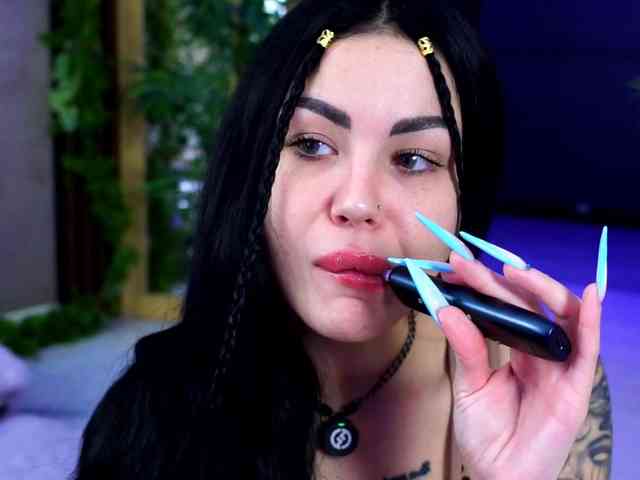 NaomyFlame NaomyFlame