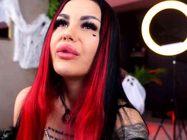 NaomyFlame
