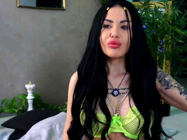 NaomyFlame