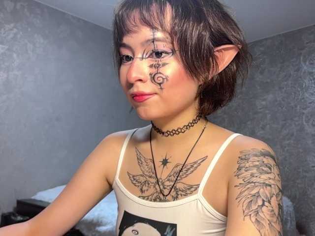 ShuPiela live cam on BongaCams