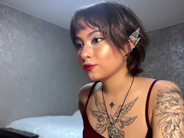 ShuPiela live cam on BongaCams