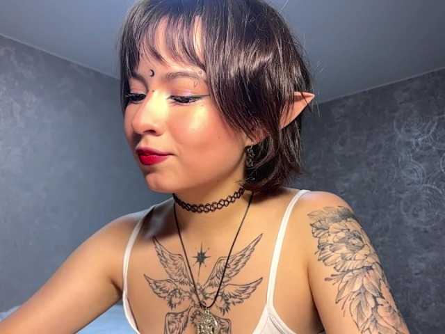 ShuPiela live cam on BongaCams