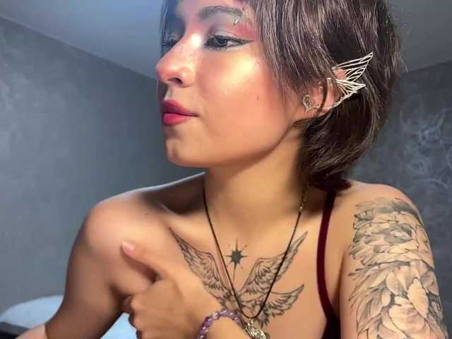 ShuPiela live cam on BongaCams
