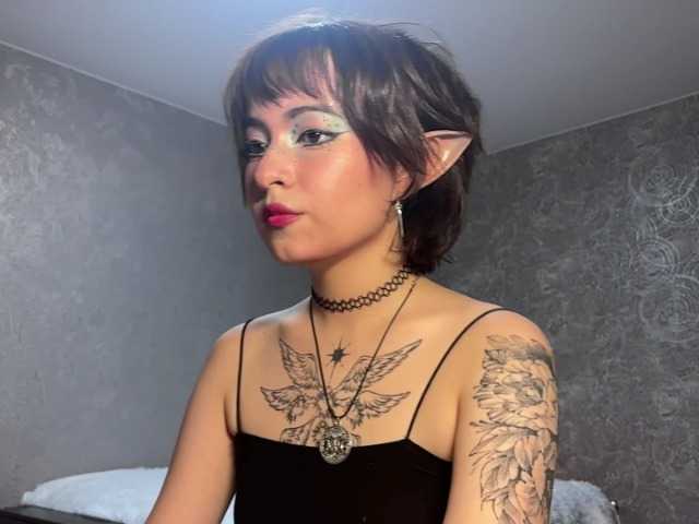 ShuPiela live cam on BongaCams