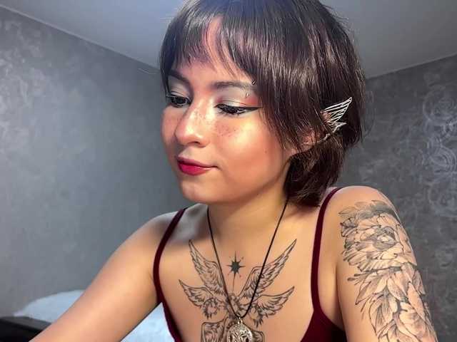 ShuPiela live cam on BongaCams