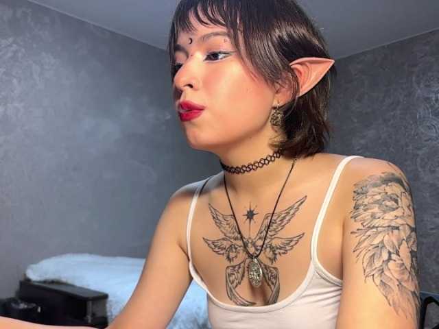 ShuPiela live cam on BongaCams