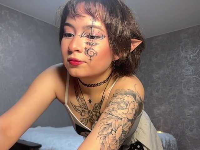 ShuPiela live webcam show