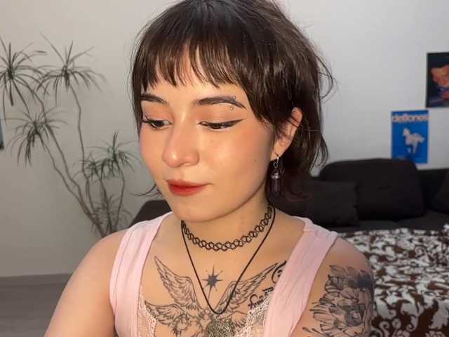 ShuPiela live cam on BongaCams