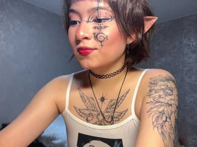 ShuPiela live cam on BongaCams