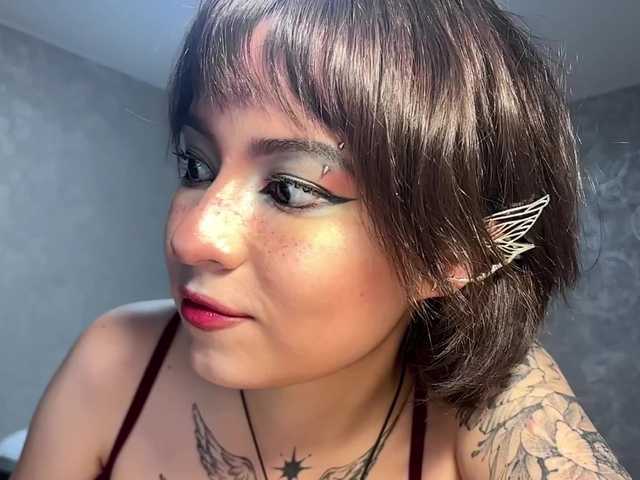 ShuPiela live cam on BongaCams