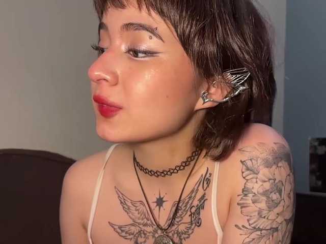 ShuPiela live cam on BongaCams