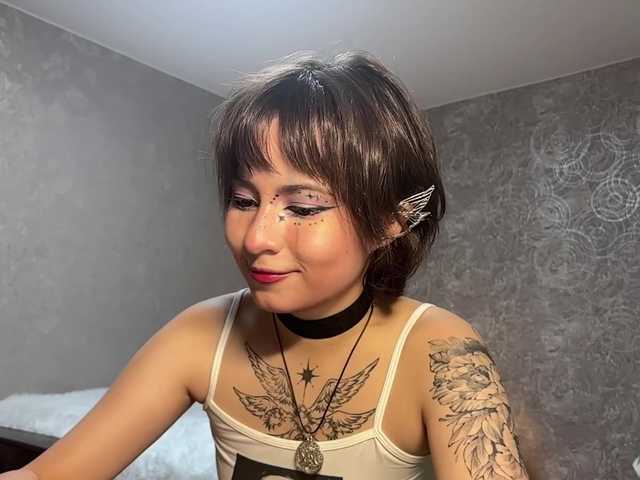 ShuPiela live cam on BongaCams