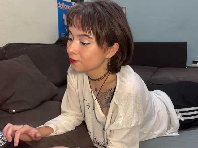 ShuPiela live cam on BongaCams