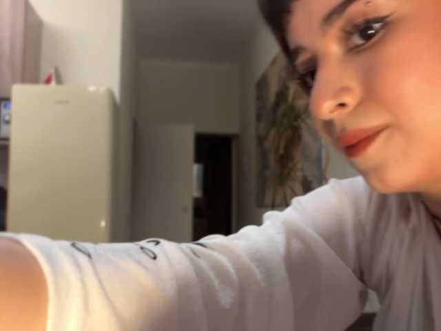 ShuPiela, en directo ahora en BongaCams