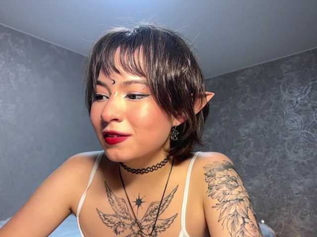ShuPiela live cam on BongaCams