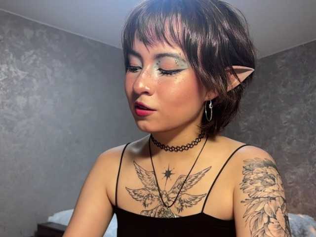 ShuPiela live cam on BongaCams