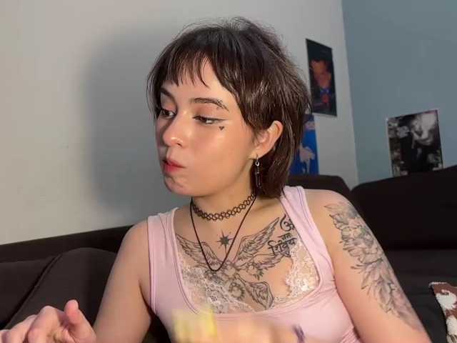 ShuPiela live cam on BongaCams
