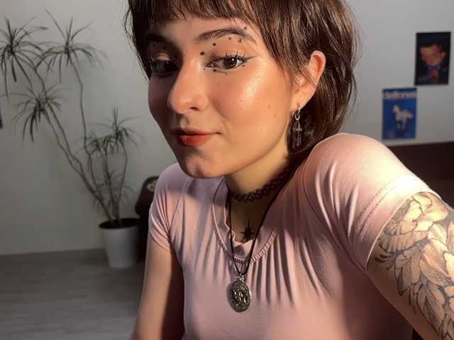 ShuPiela, live now on BongaCams