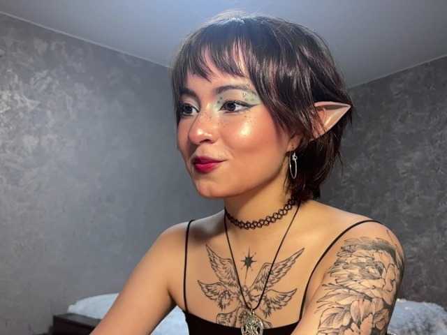 ShuPiela live cam on BongaCams