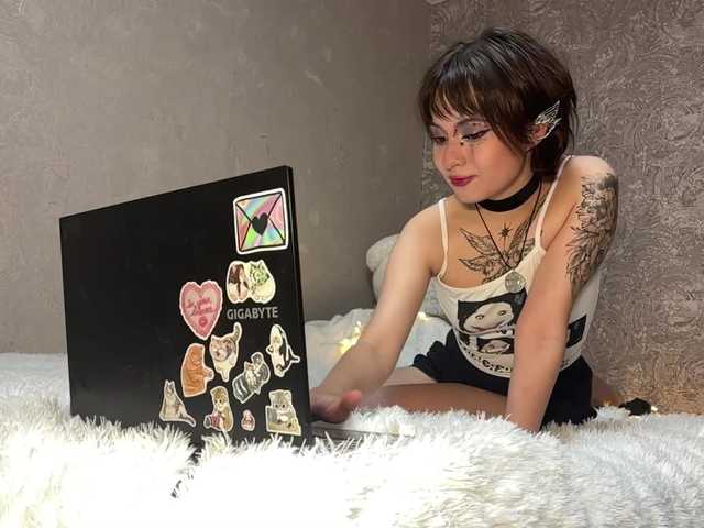 ShuPiela live cam on BongaCams