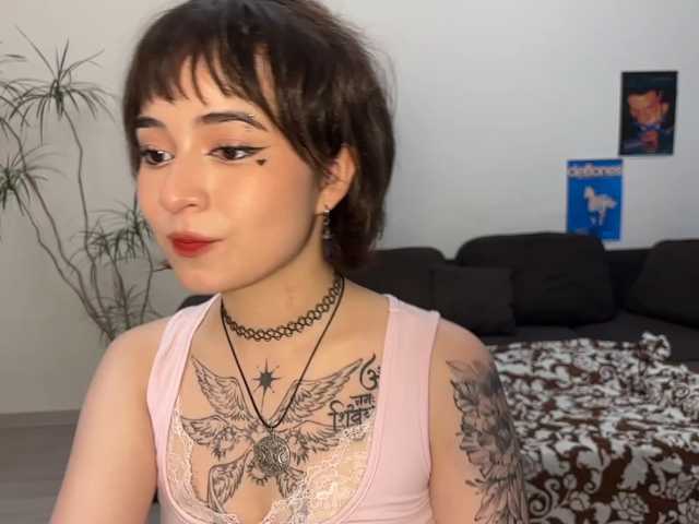 ShuPiela live cam on BongaCams
