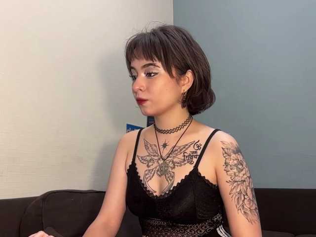 ShuPiela live cam on BongaCams