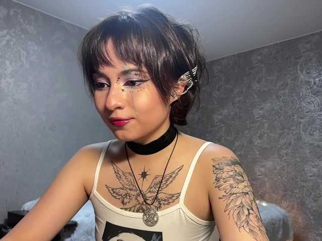ShuPiela live cam on BongaCams