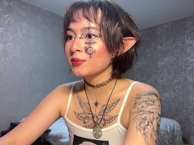 ShuPiela live cam on BongaCams