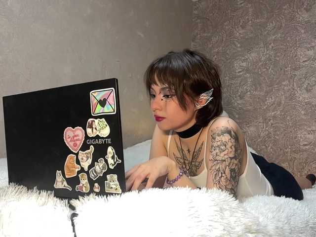 ShuPiela live cam on BongaCams