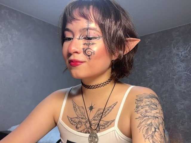 ShuPiela live cam on BongaCams