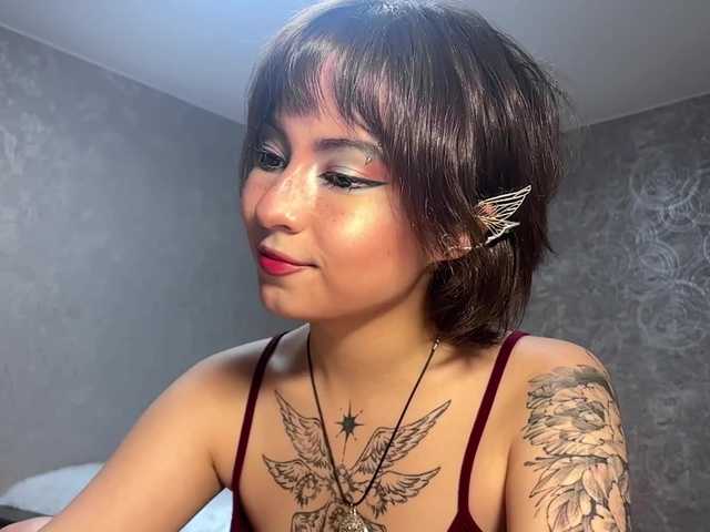 ShuPiela live cam on BongaCams