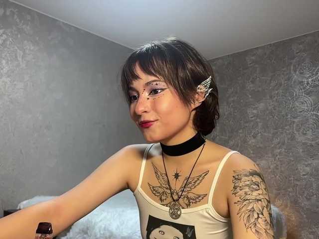 ShuPiela live cam on BongaCams