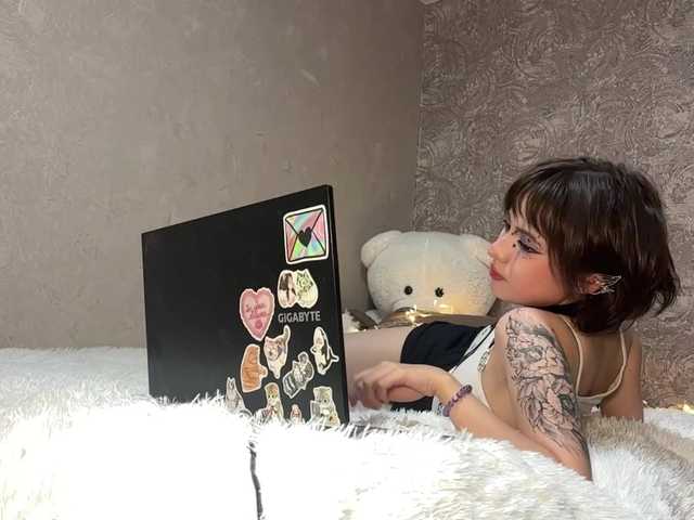 ShuPiela live cam on BongaCams