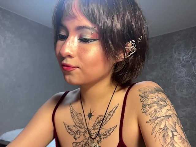 ShuPiela live cam on BongaCams